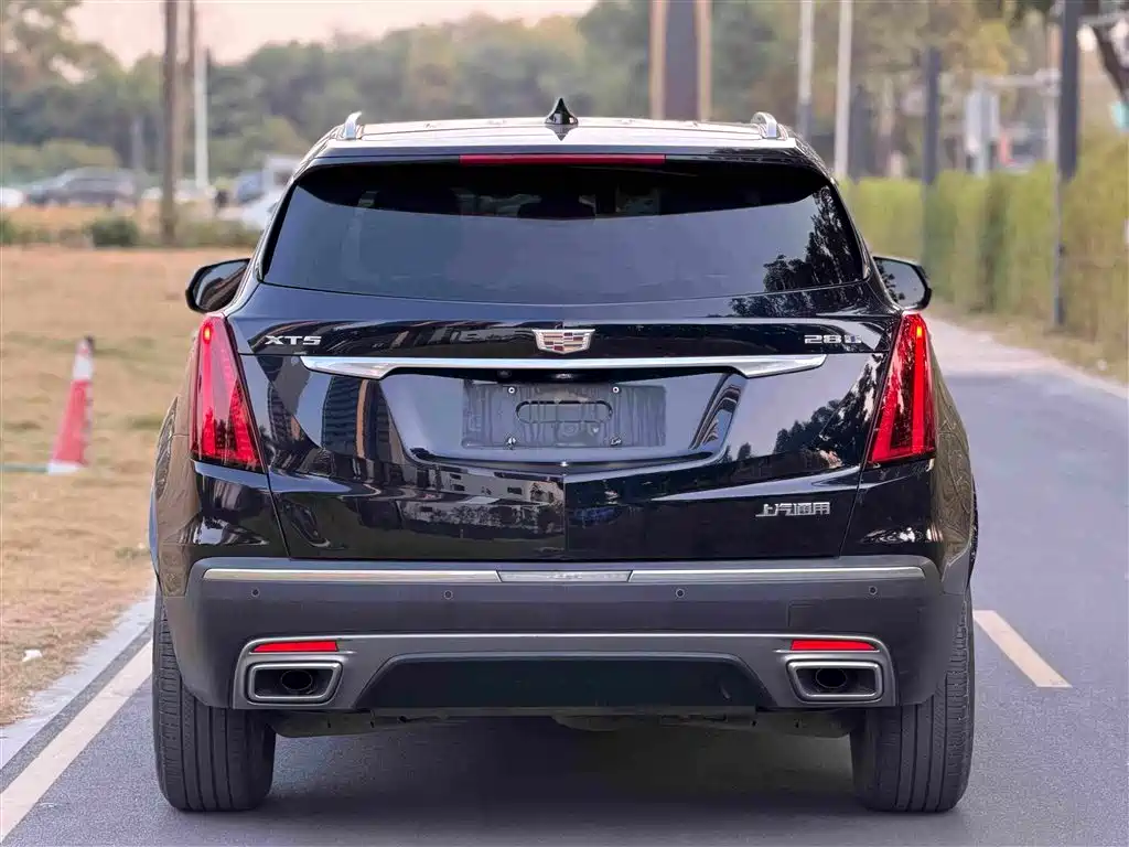 Cadillac XT5 2022 — фото 23