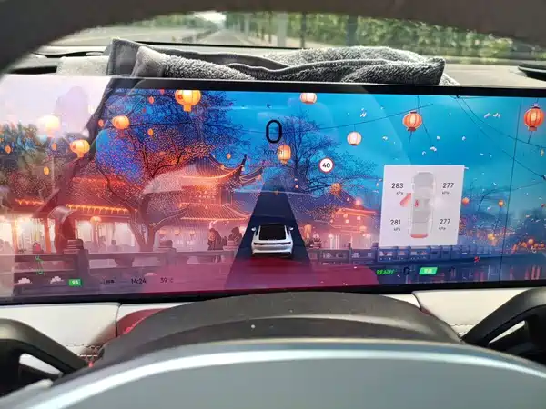 Geely Galaxy E8 2024