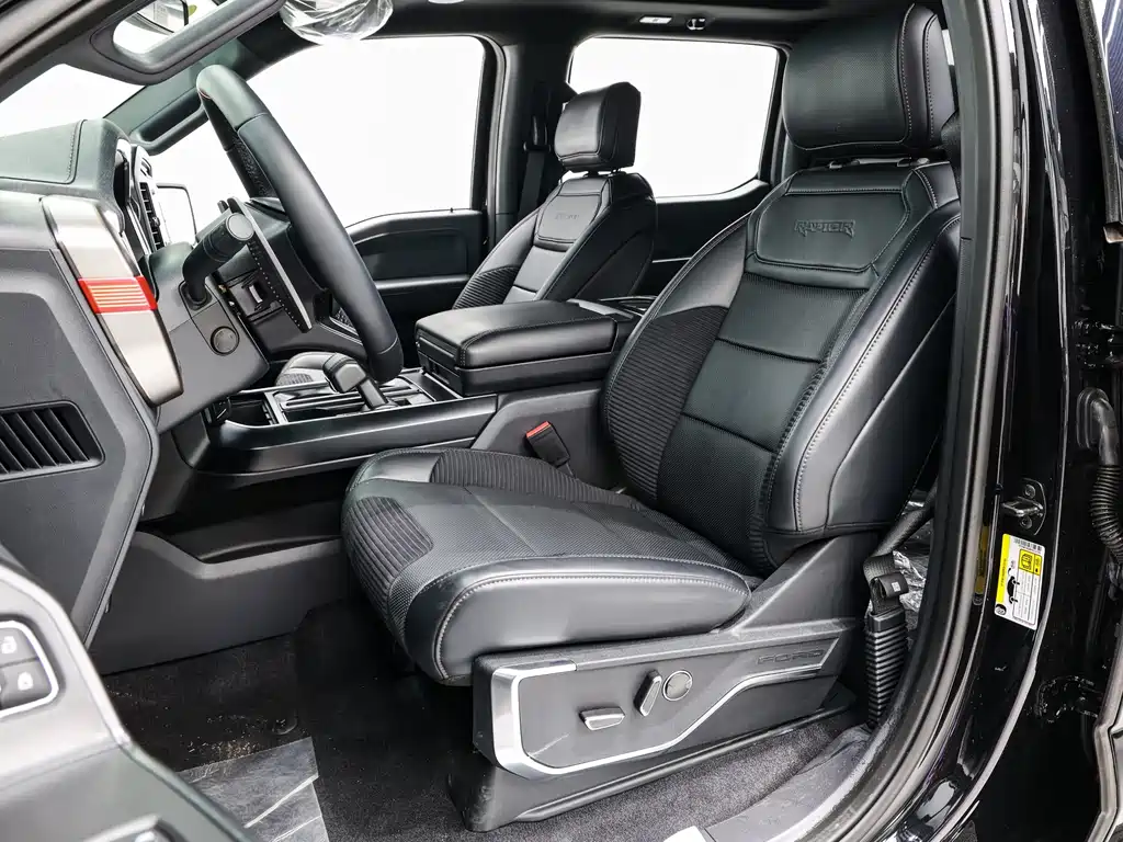 Ford F-150 Raptor — фото 11