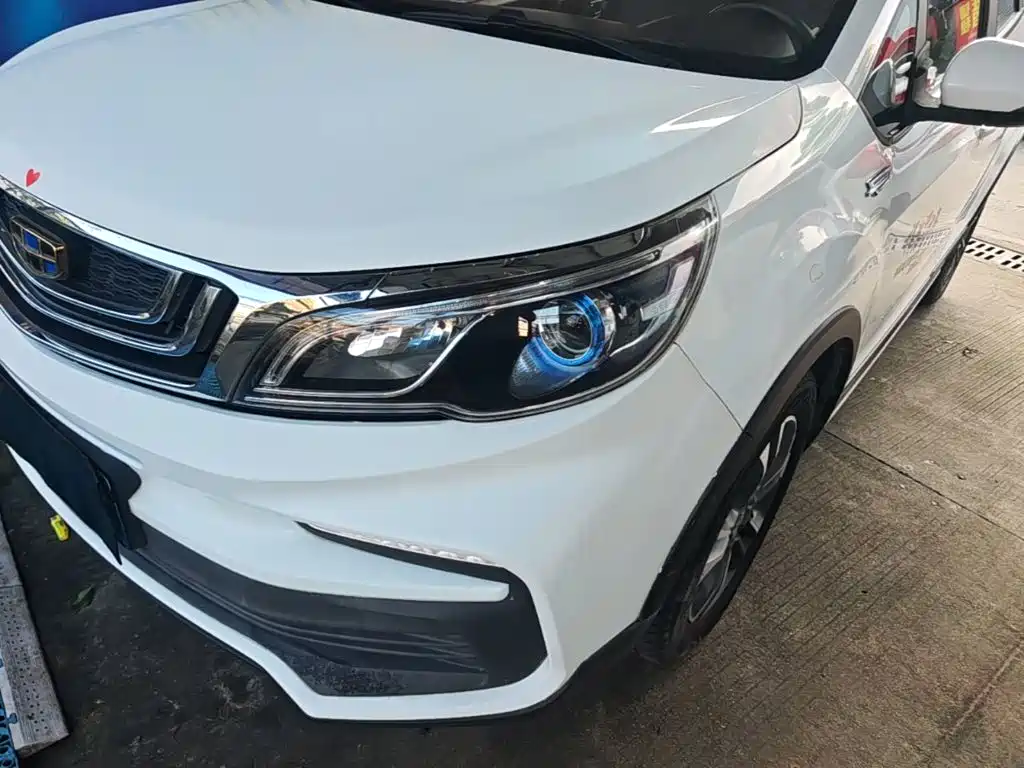 Geely Vision X3 2019 — фото 24