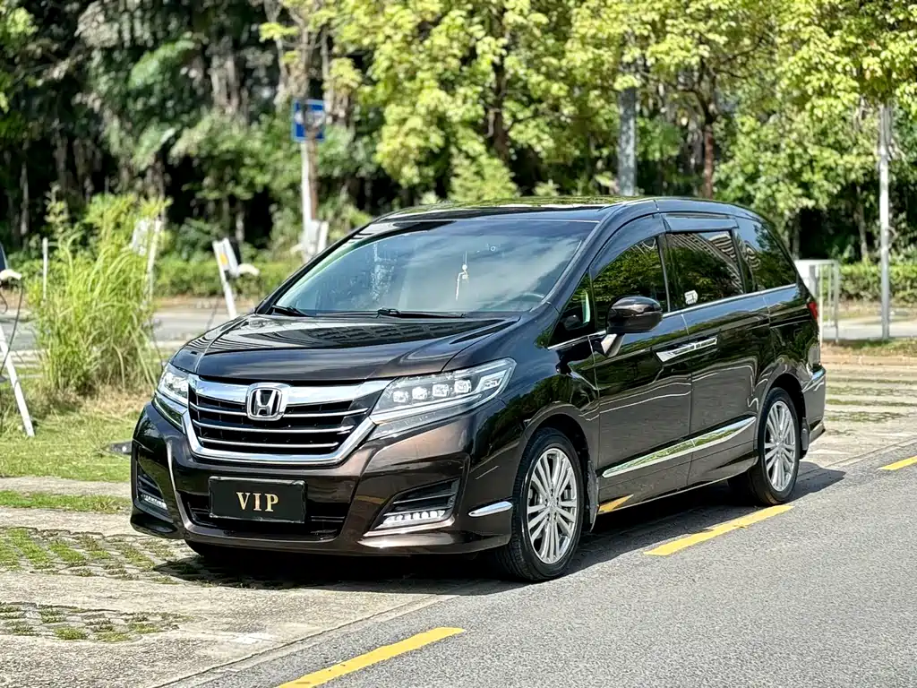 Honda Elysion 2018 — фото 1