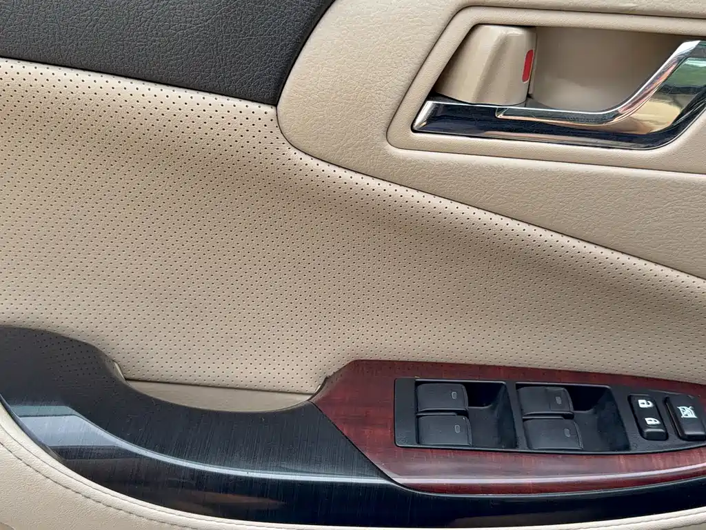 Toyota Crown 2012 — фото 16
