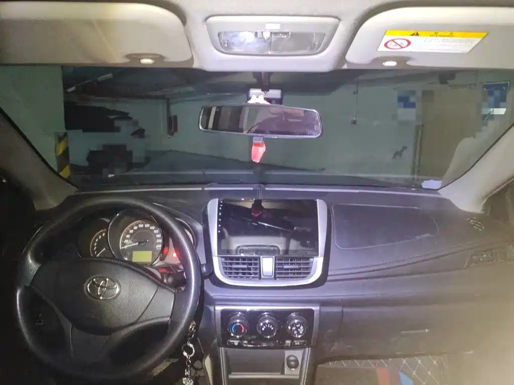 Toyota Yaris L 2020
