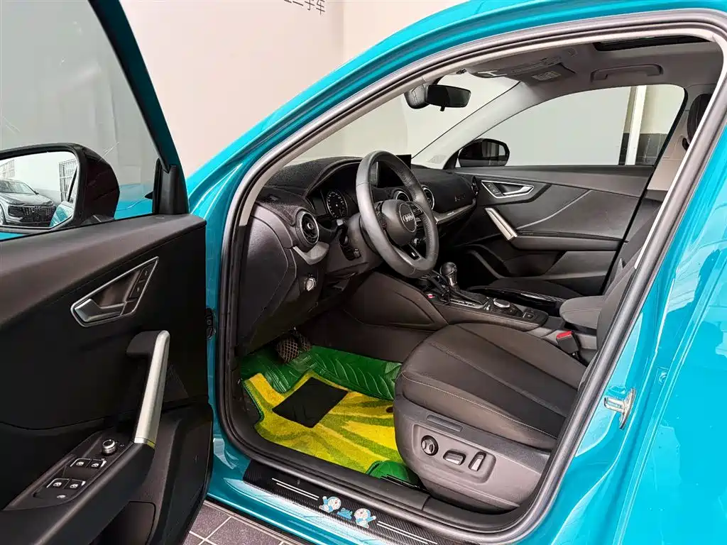 Audi Q2L 2021