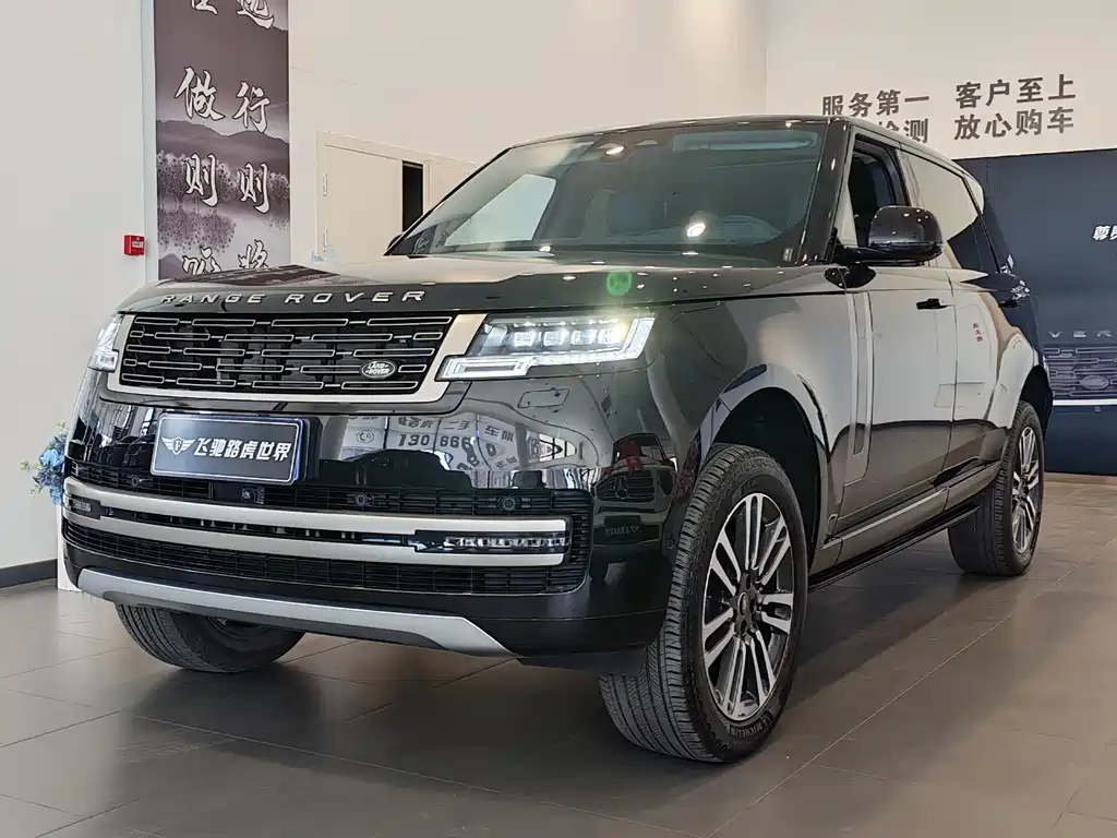 Land Rover Range Rover 2023 — фото 1