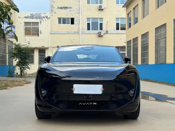 Avatr 11 2025