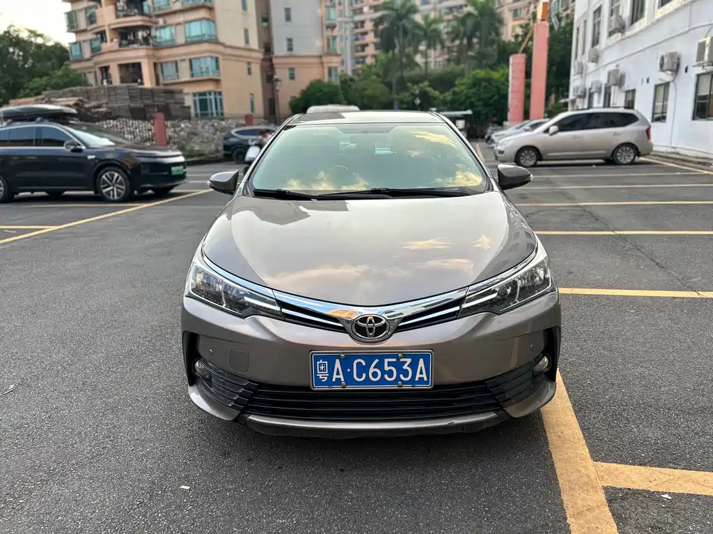 Toyota Corolla 2018 — фото 3