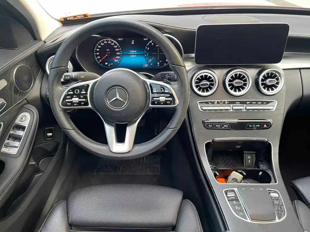 Mercedes-Benz C-Class 2019 — фото 12