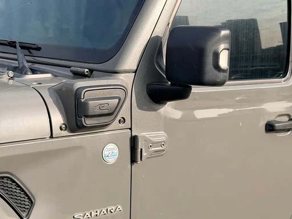 Jeep Wrangler PHEV 2021 — фото 10