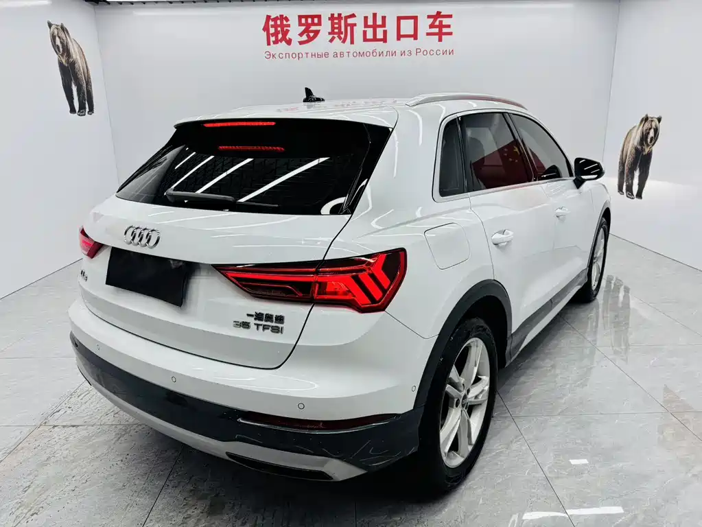 Audi Q3 2021 — фото 12