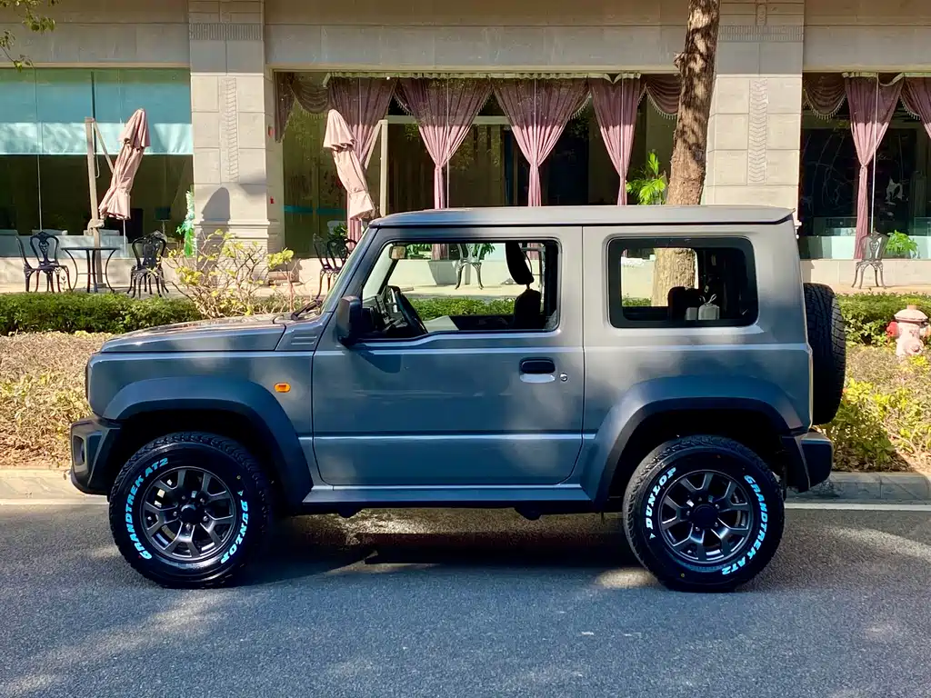 Suzuki Jimny 2026 — фото 3