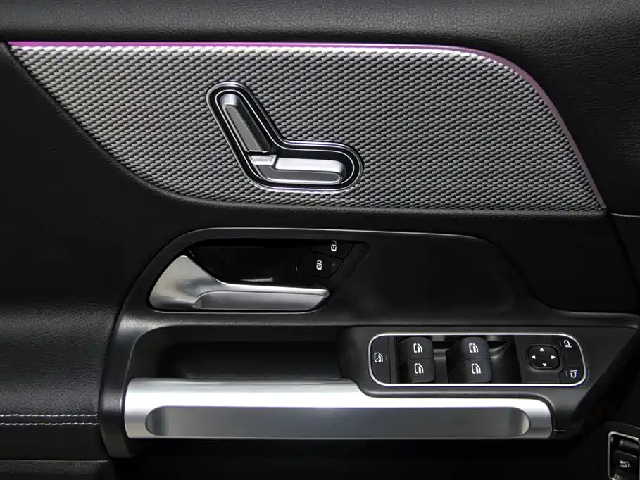 Mercedes-Benz GLB 2024 — фото 25
