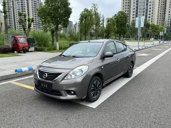 Nissan Sunny 2013