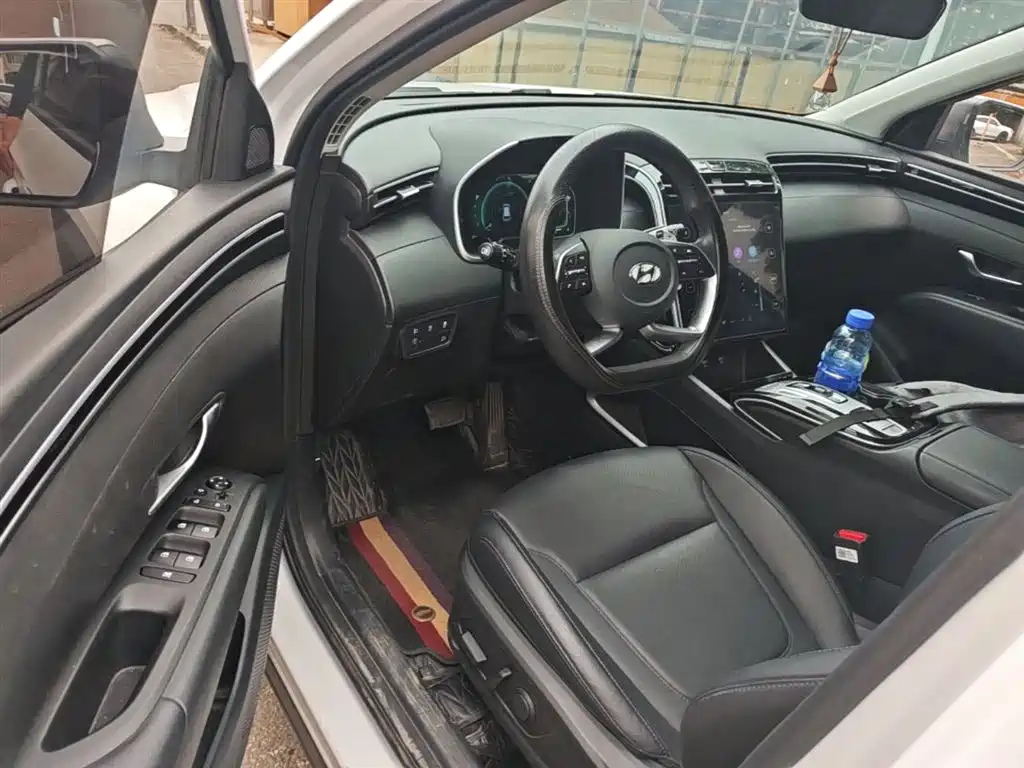 Hyundai Tucson 2022 — фото 16