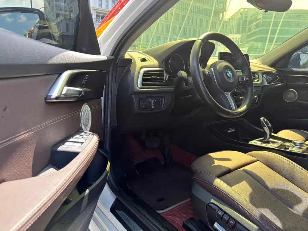 BMW 1 Series 2020
