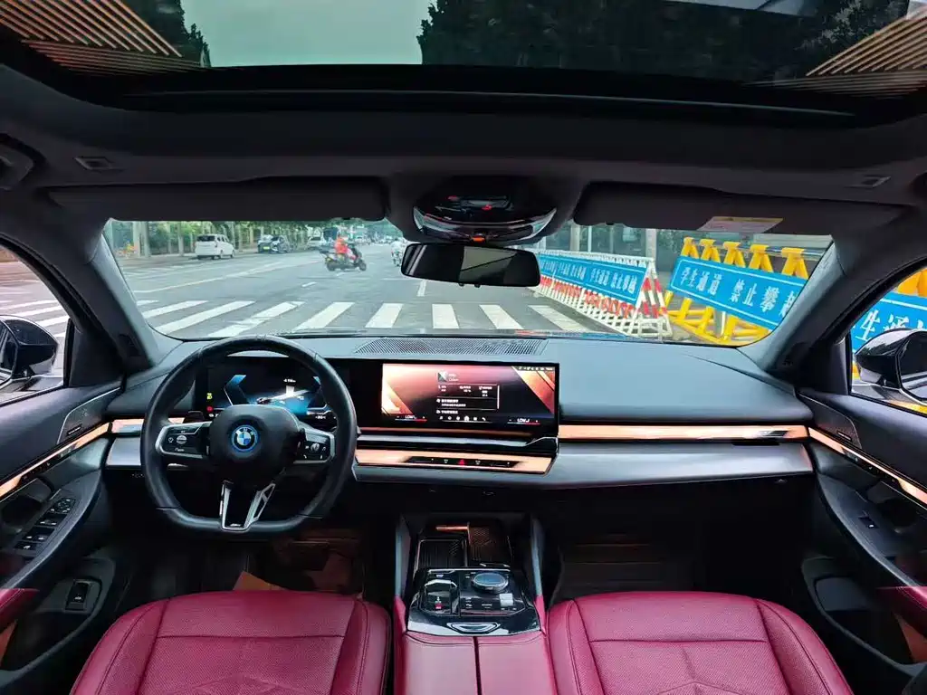 BMW i5 2025 — фото 5