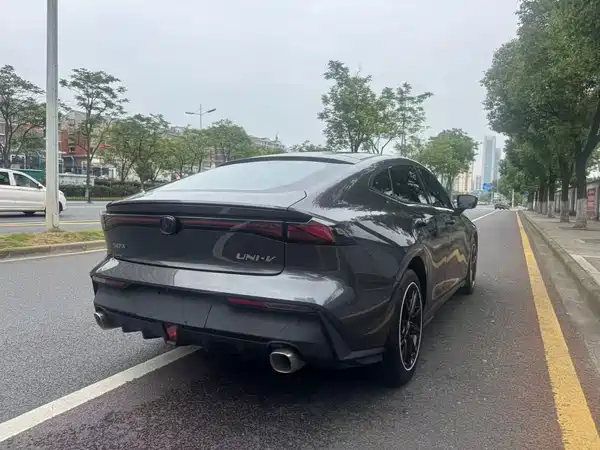 Changan UNI-V 2023