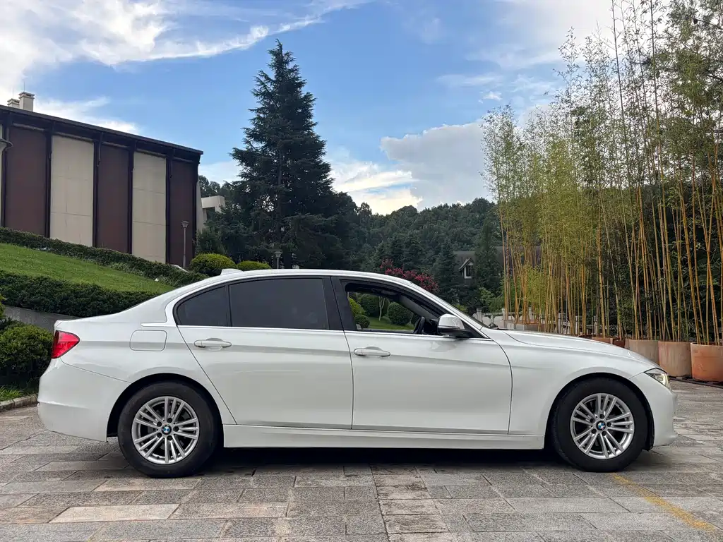 BMW 3 Series 2015