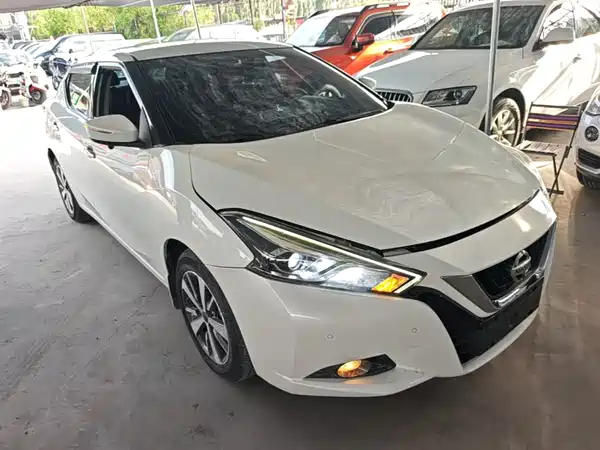 Nissan Bluebird 2016