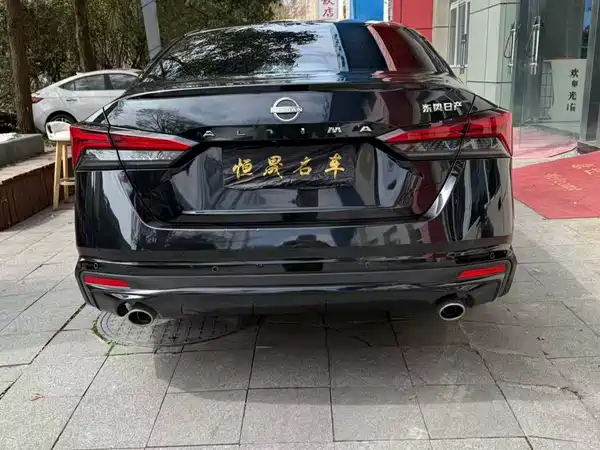 Nissan Teana 2023
