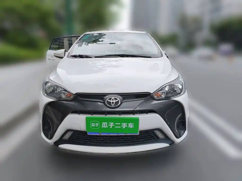 Toyota Yaris L 2016 — фото 24