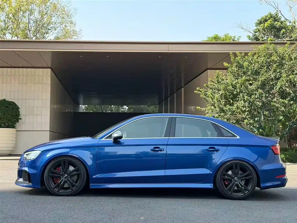 Audi S3 2016 — фото 14