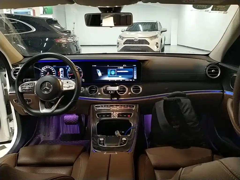 Mercedes-Benz E-Class 2019 — фото 10