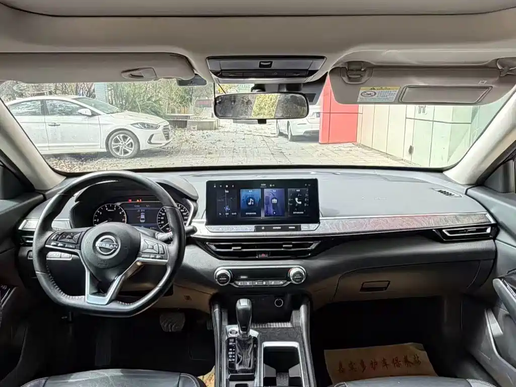 Nissan Teana 2023
