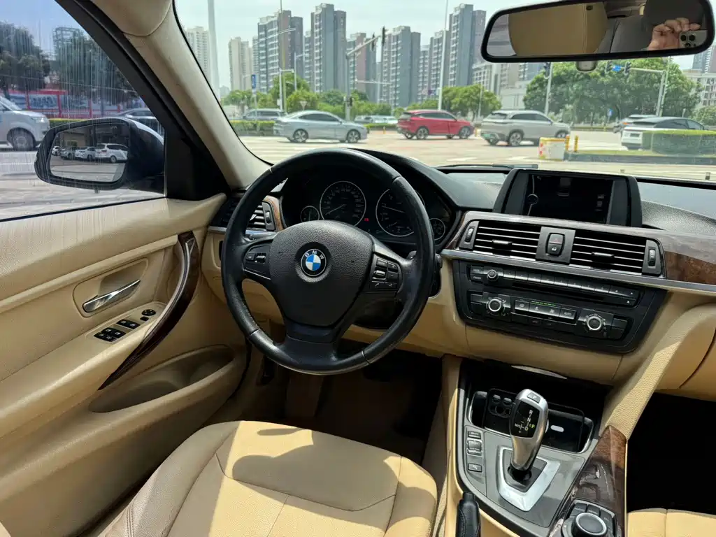 BMW 3 Series 2013 — фото 14