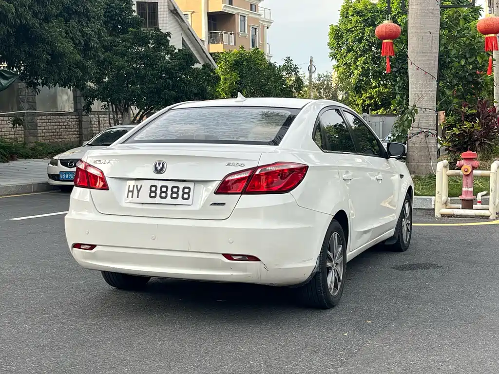 Changan Eado 2016 — фото 16
