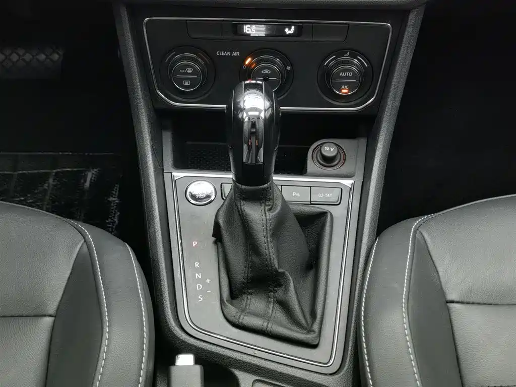 Volkswagen Gran Lavida 2018 — фото 13