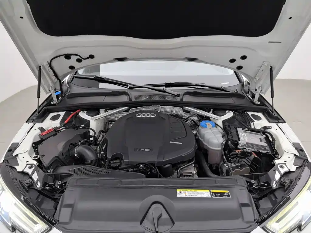 Audi A4L 2019