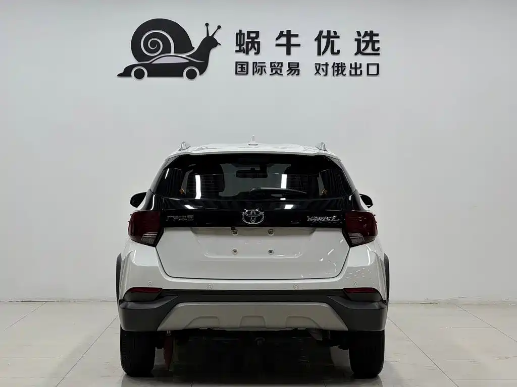 Toyota Yaris L 2022