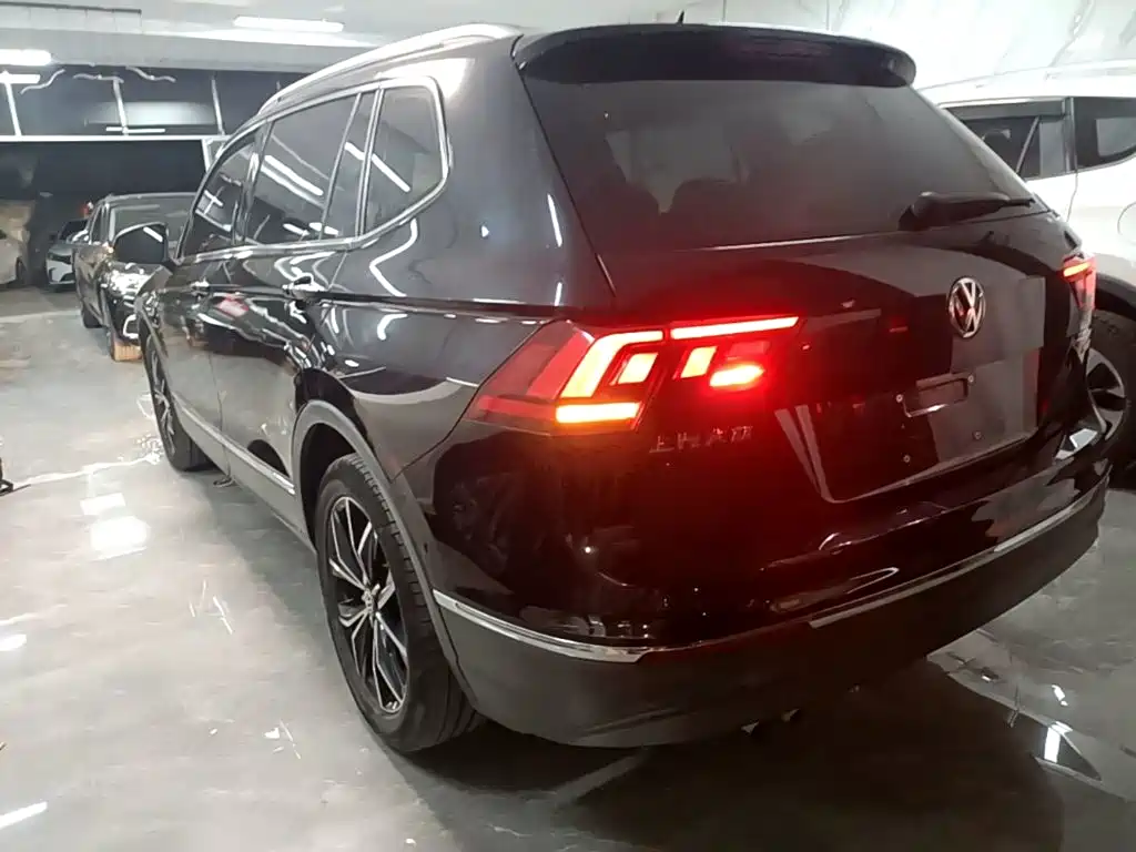 Volkswagen Tiguan L 2020