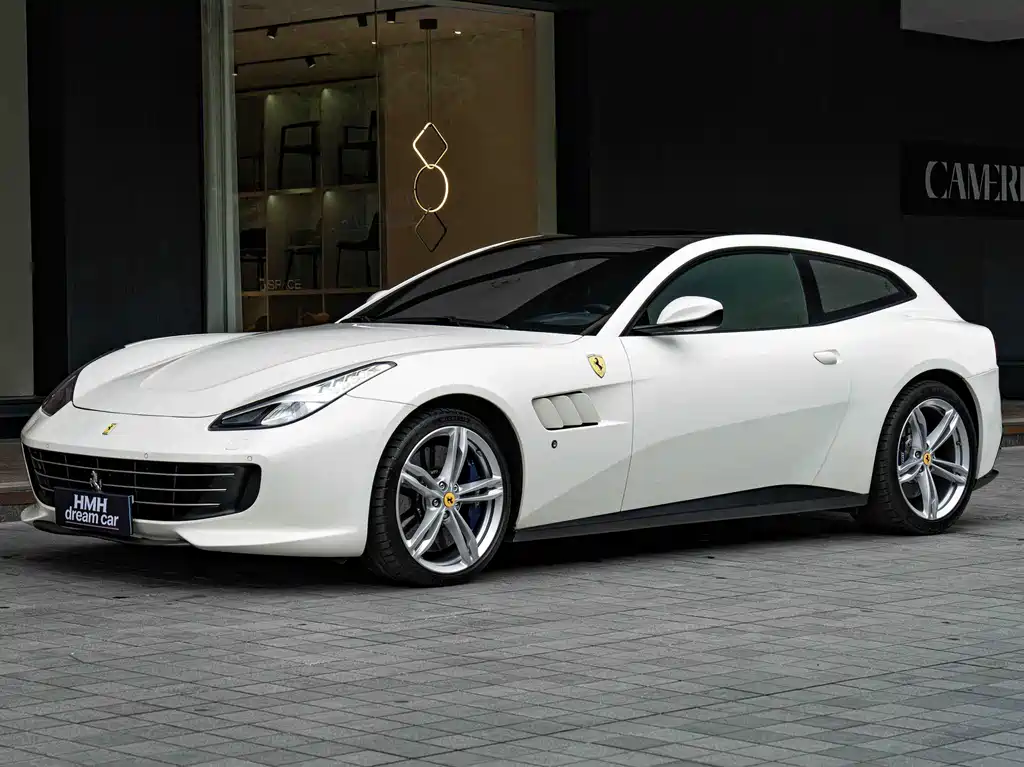 Ferrari GTC4Lusso 2018