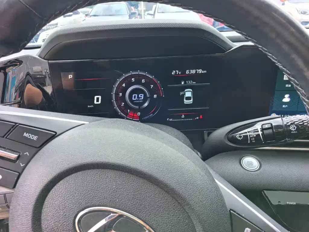 Hyundai Elantra 2021 — фото 12