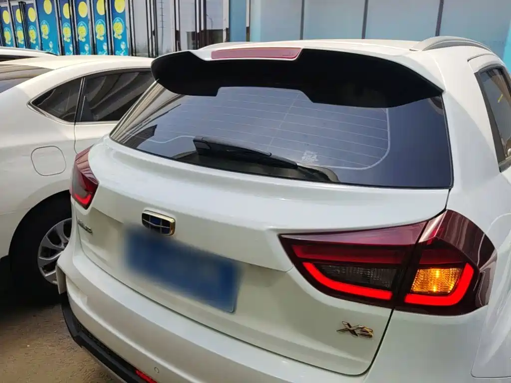 Geely Vision X3 2021