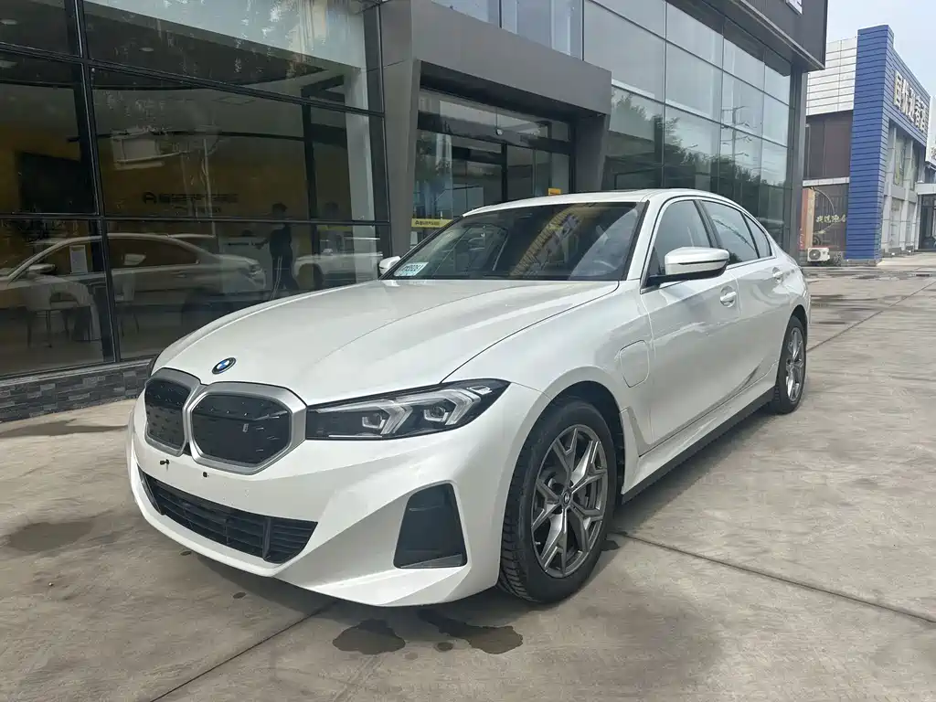 BMW i3 2023