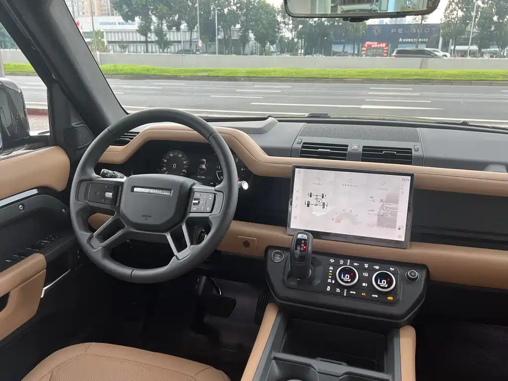 Land Rover Defender — фото 10