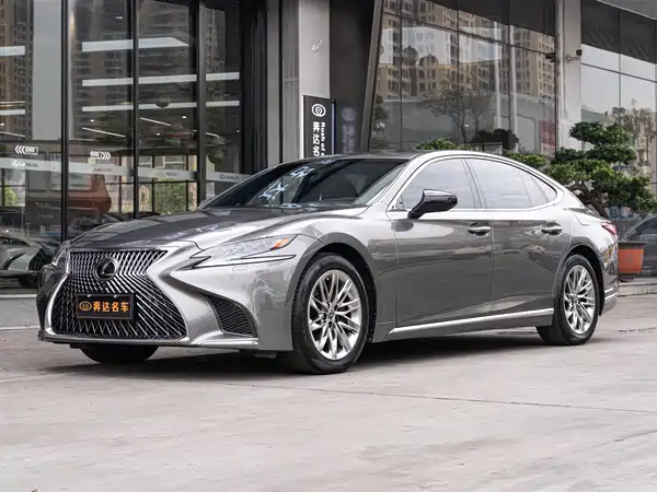 Lexus LS 2018