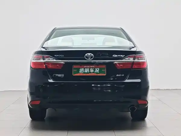 Toyota Camry 2015