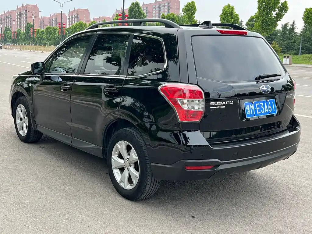 Subaru Forester 2014 — фото 6