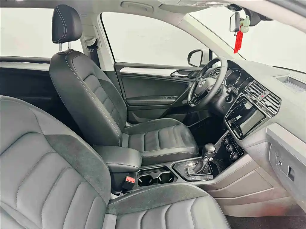 Volkswagen Tiguan L 2019 — фото 26