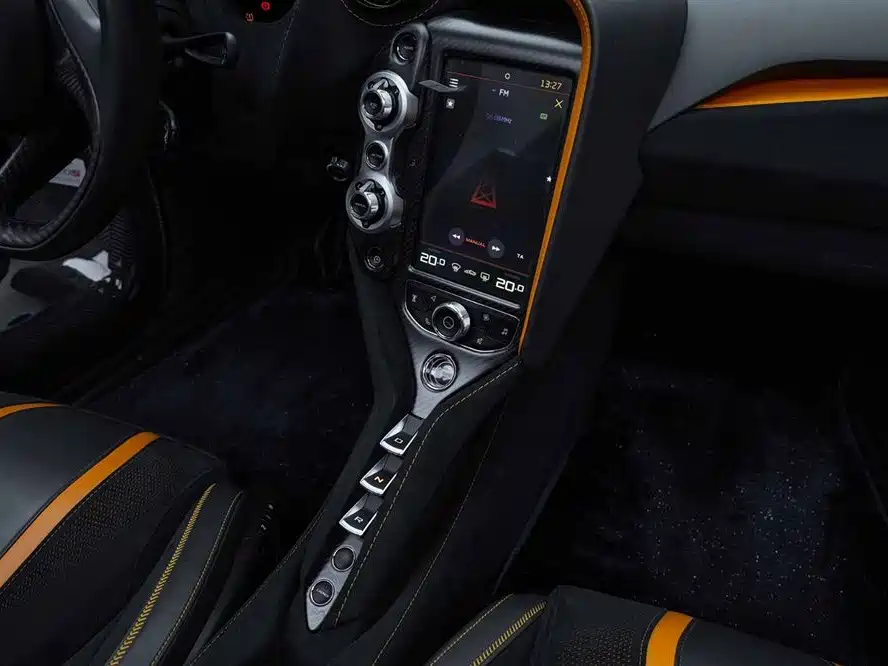McLaren 720S 2018 — фото 27