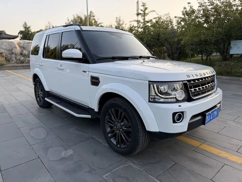 Land Rover Discovery 2016 — фото 10