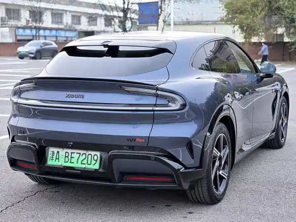 Xiaomi YU7 2025