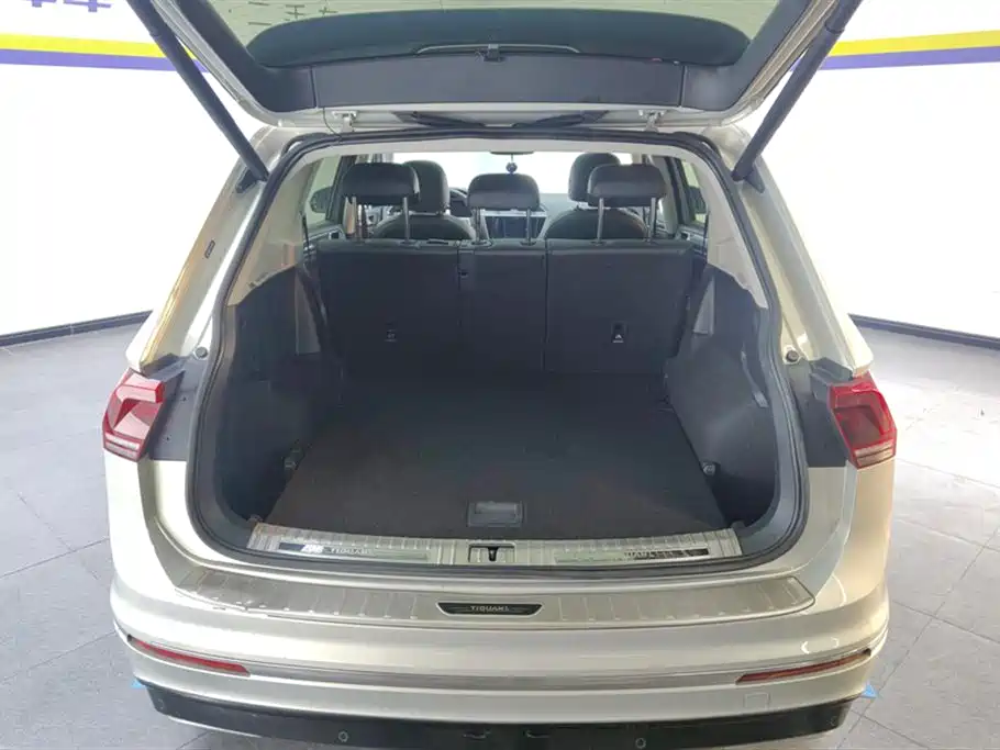 Volkswagen Tiguan L 2021 — фото 4