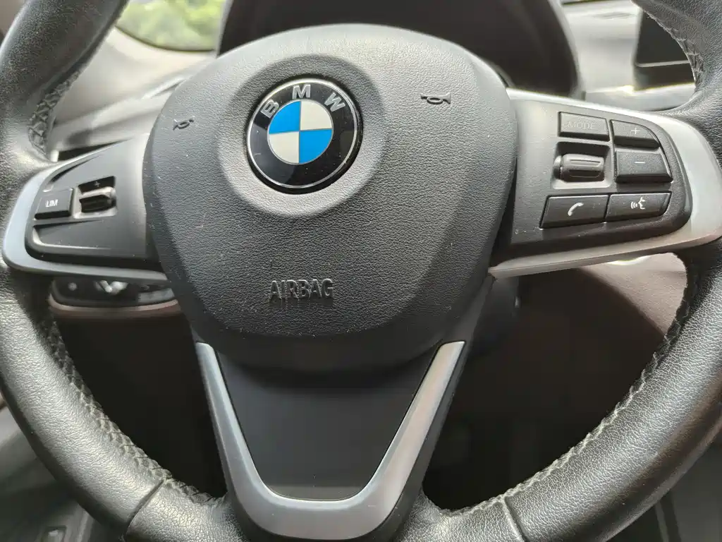 BMW X1 2020 — фото 8