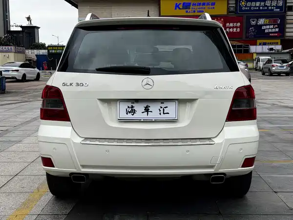 Mercedes-Benz GLK-Class 2011