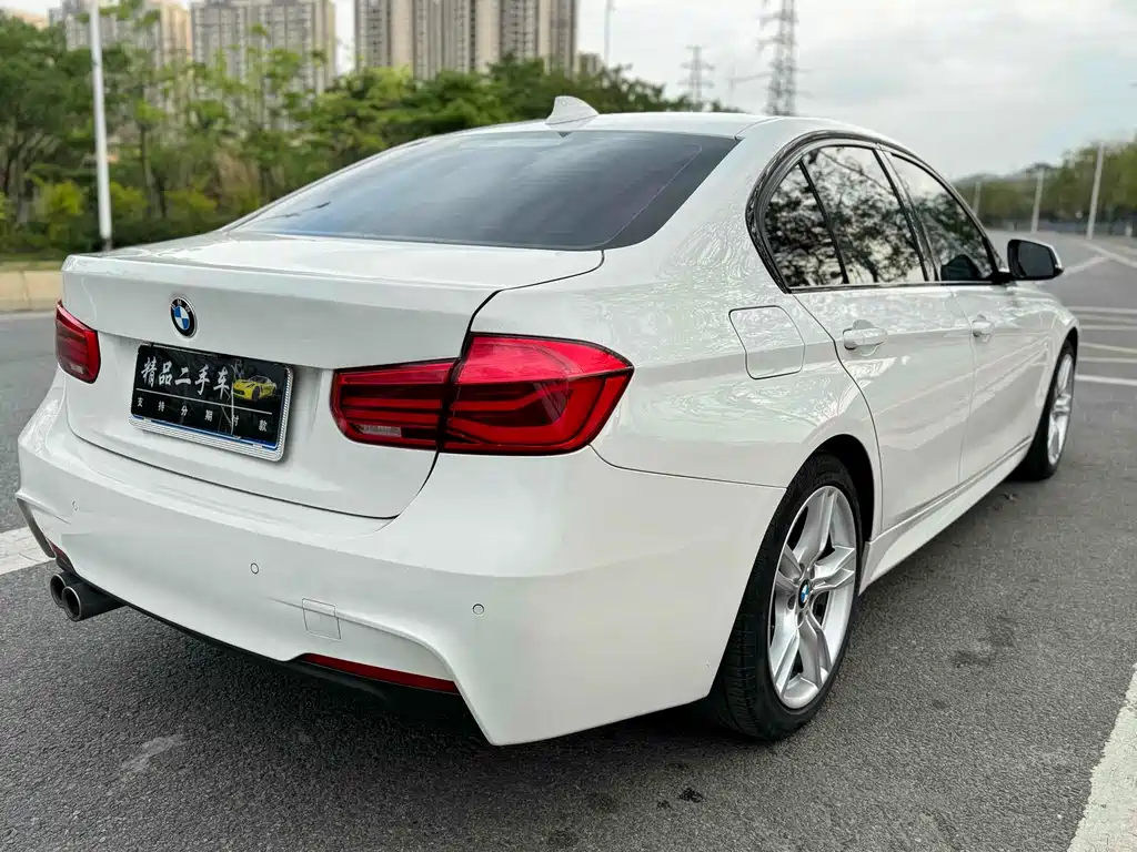 BMW 3 Series 2017 — фото 22